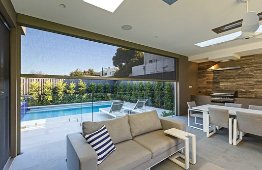 Best Outdoor Blinds for Entertaining